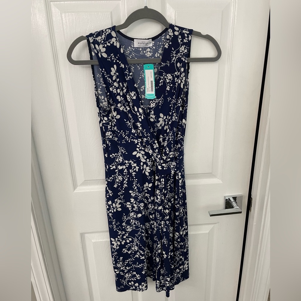 Kaileigh faux wrap dress, size Med, NWT
